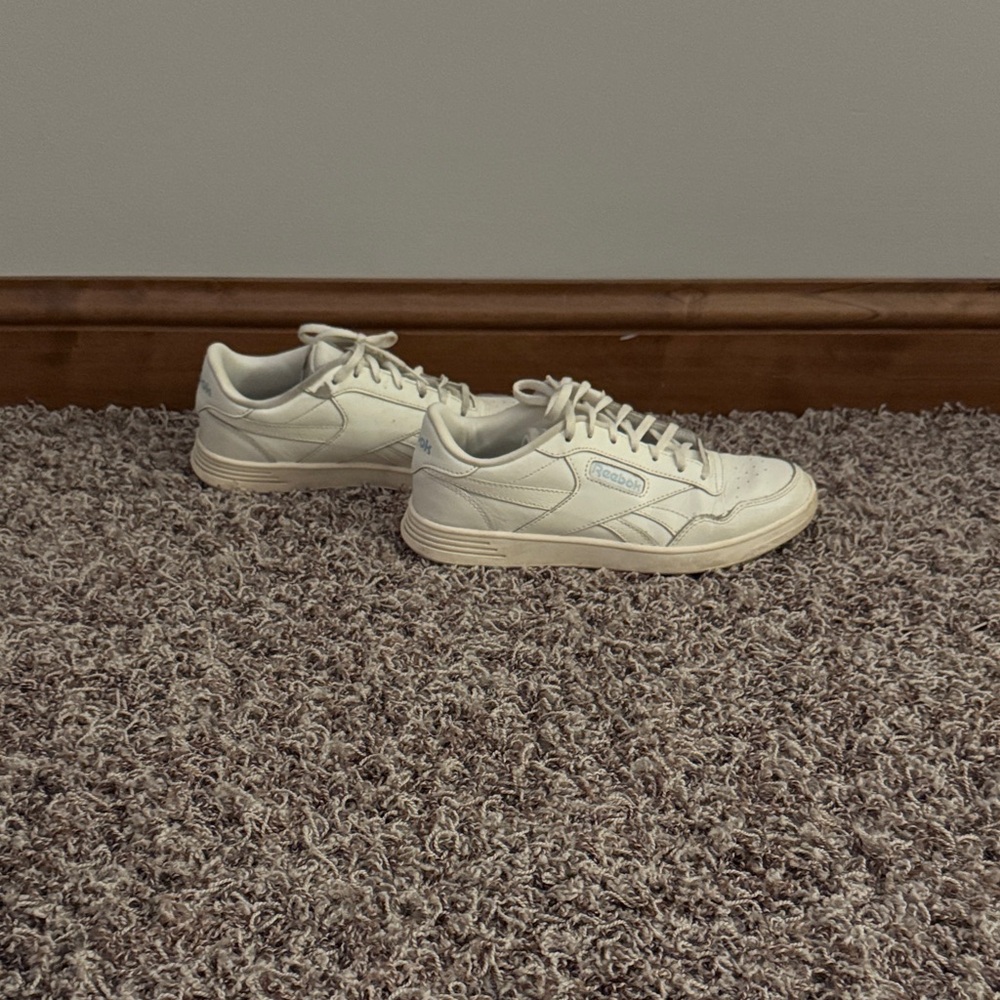 Reebok women’s Off-White Athletic Shoes